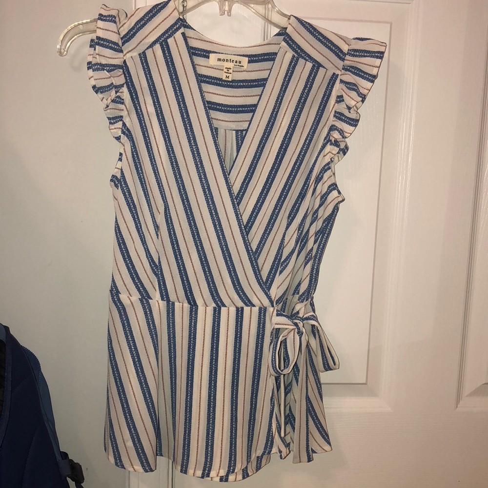 Knotted blouse